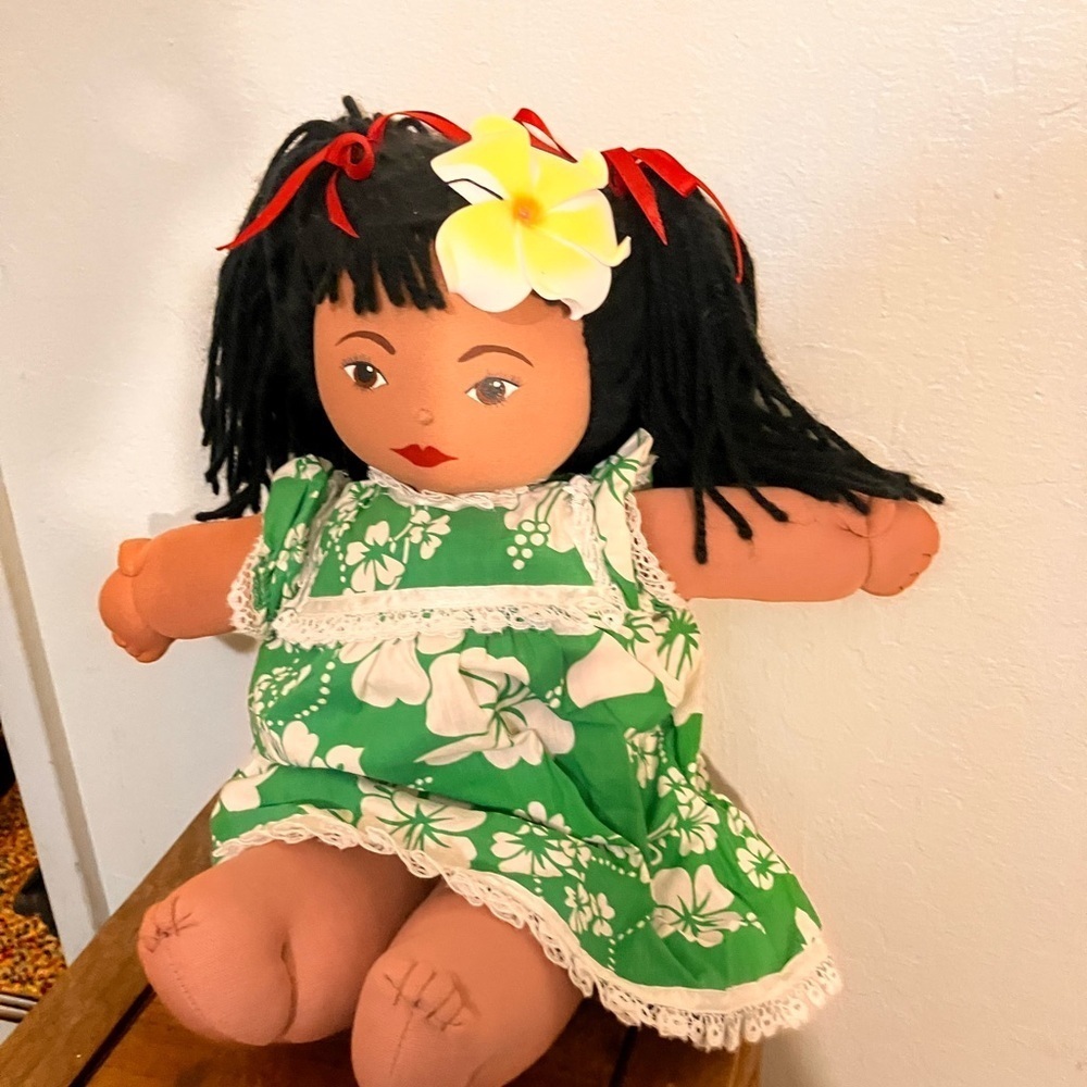 Hawaiian doll with plumeria soft sculpture Magic Island Girls play doll 17” - Picture 4 of 11